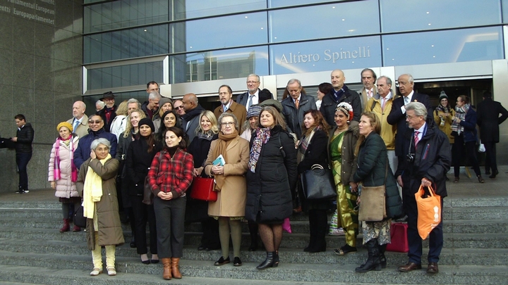Group photo before participants entered the parliament building