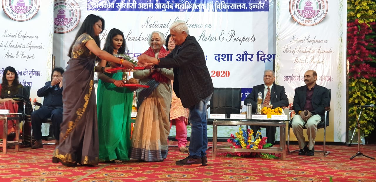 Felicitation of Dr. Sunanda at Indore